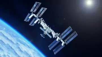 مشاهدة محطة الفضاء الدولية في سماء قطر اليوم بالعين المجردة